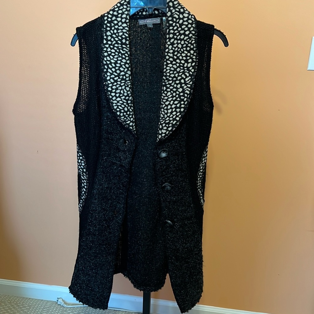 Textured Sweater with patch detailed shawl size medium